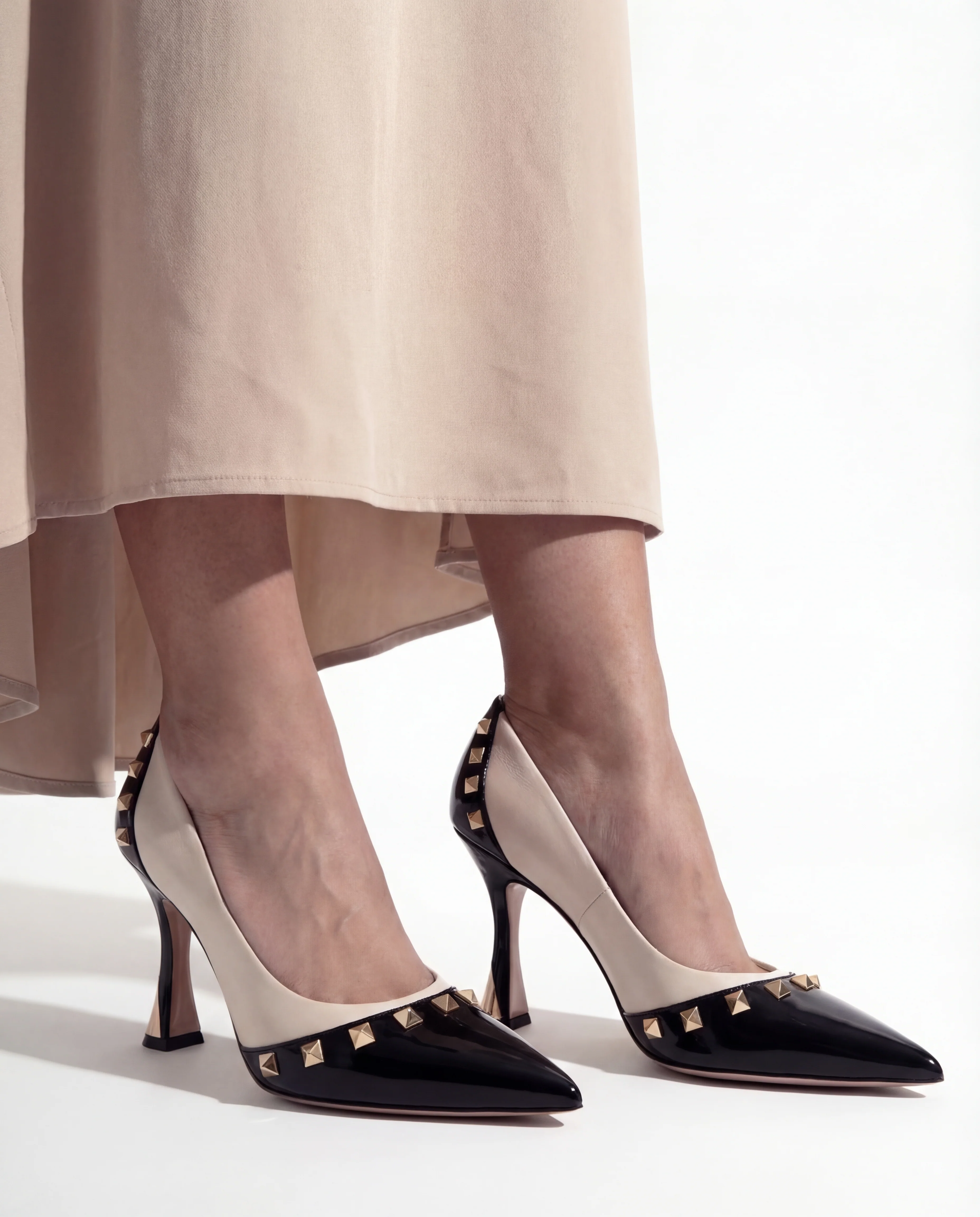 The Bella Vita Studded Beige & Black Leather Pump Women Shoe - Image 18