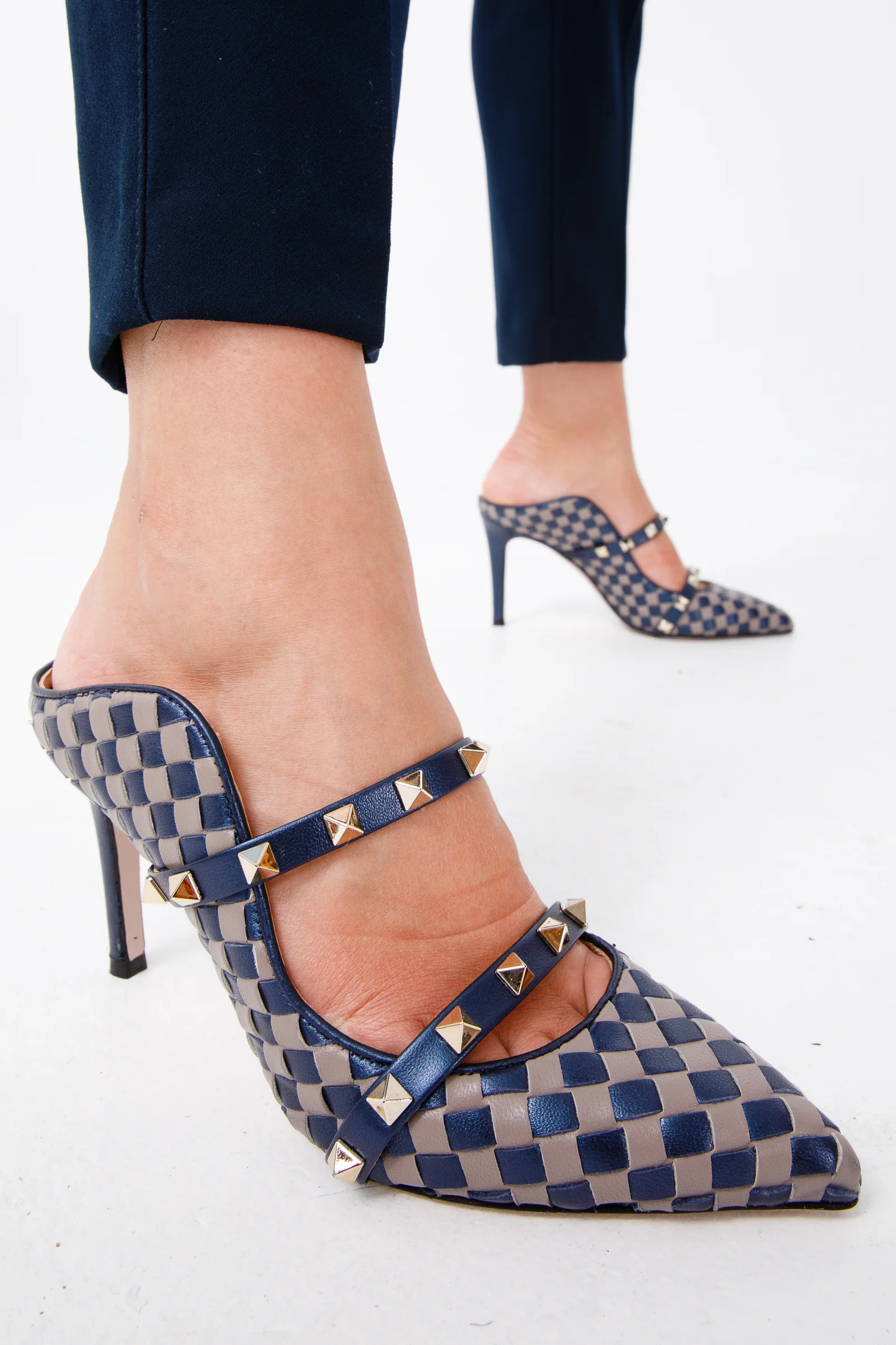 The Dosso Navy Blue Handwoven Pointy Toe Leather Women Sandal - Image 12