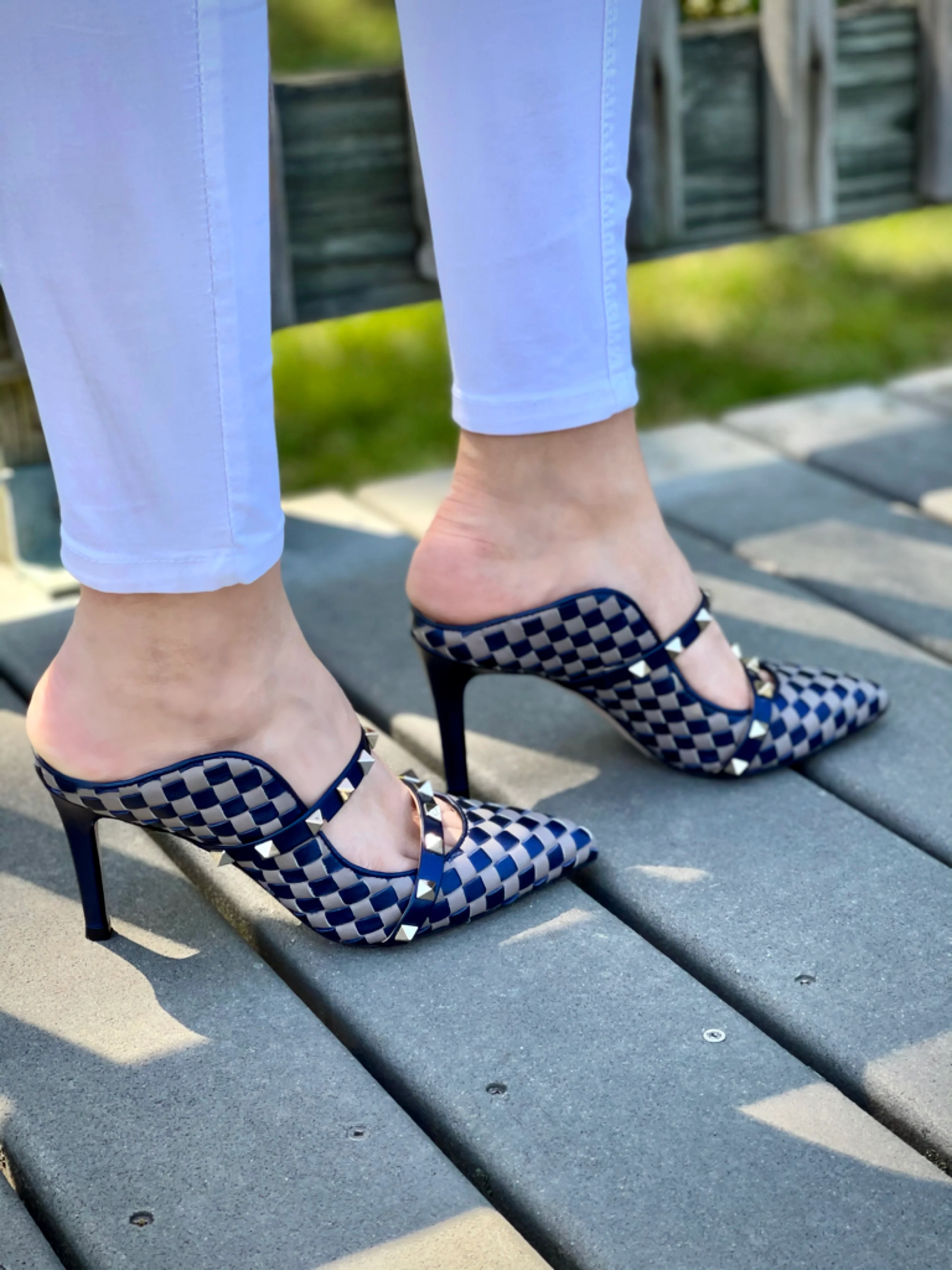 The Dosso Navy Blue Handwoven Pointy Toe Leather Women Sandal - Image 13