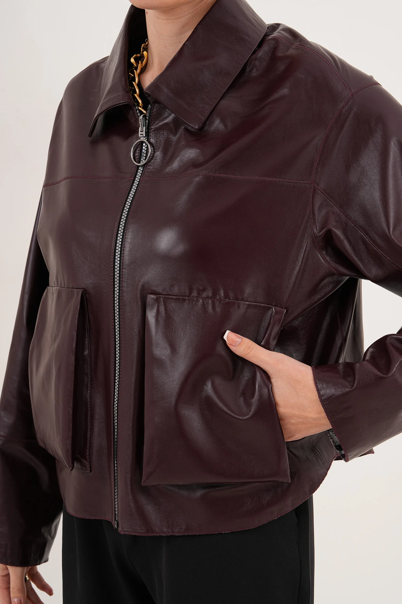 The Elvoria Reversible Burgundy Leather Jacket - Image 4