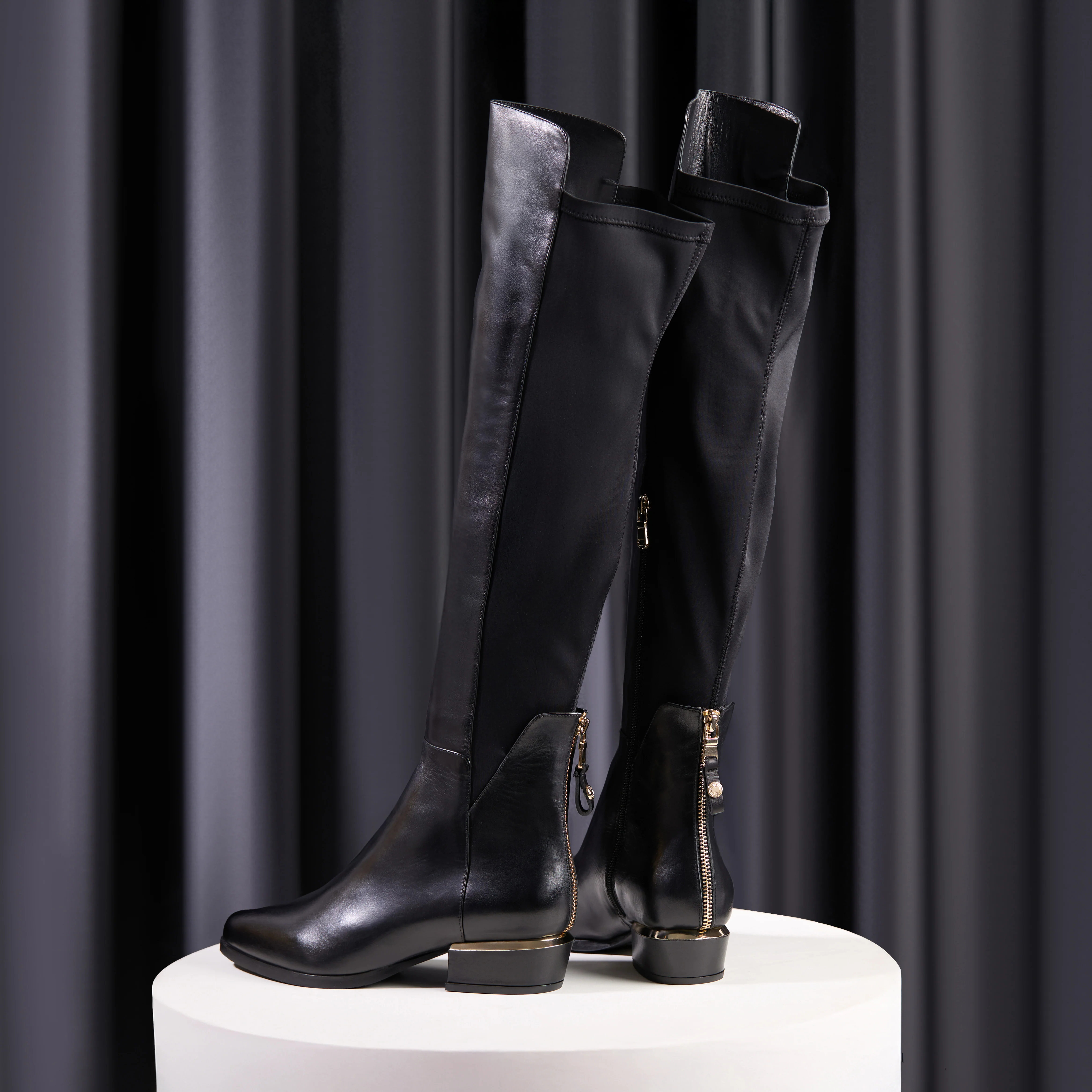 The Fairoks Black Leather Pointy Toe Knee High Women Boot - Image 14